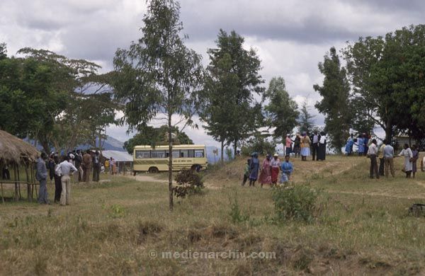 1986. Afrika, Ostafrika, Republik Kenia, Republic of Kenya, Jamhuri ya Kenya (Kisuaheli)
1986. Afrika, Ostafrika, Republik Kenia, Republic of Kenya, Jamhuri ya Kenya (Kisuaheli)

Foto: Helga Müller
Schlüsselwörter: Afrika;Ostafrika;Kenia;Kenya;1986