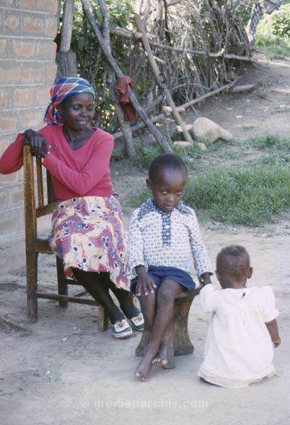 1987. Afrika, Ostafrika, Republik Kenia, Republic of Kenya, Jamhuri ya Kenya (Kisuaheli)
1987. Afrika, Ostafrika, Republik Kenia, Republic of Kenya, Jamhuri ya Kenya (Kisuaheli)

Foto: Helga Müller
Schlüsselwörter: Afrika;Ostafrika;Kenia;Kenya;1987