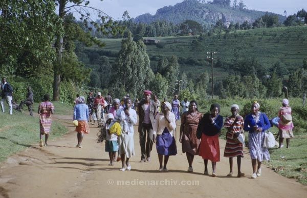 1987. Afrika, Ostafrika, Republik Kenia, Republic of Kenya, Jamhuri ya Kenya (Kisuaheli)
1987. Afrika, Ostafrika, Republik Kenia, Republic of Kenya, Jamhuri ya Kenya (Kisuaheli)

Foto: Helga Müller
Schlüsselwörter: Afrika;Ostafrika;Kenia;Kenya;1987