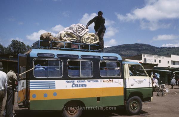 1987. Afrika, Ostafrika, Republik Kenia, Republic of Kenya, Jamhuri ya Kenya (Kisuaheli)
1987. Afrika, Ostafrika, Republik Kenia, Republic of Kenya, Jamhuri ya Kenya (Kisuaheli)

Foto: Helga Müller
Schlüsselwörter: Afrika;Ostafrika;Kenia;Kenya;1987