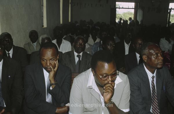 1991. Afrika, Ostafrika, Republik Kenia, Republic of Kenya, Jamhuri ya Kenya (Kisuaheli)
1991. Afrika Africa, Ostafrika, Republik Kenia, Republic of Kenya, Jamhuri ya Kenya
Schlüsselwörter: Afrika;Ostafrika;Kenia;Kenya;1991;Africa