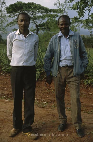1991. Afrika, Ostafrika, Republik Kenia, Republic of Kenya, Jamhuri ya Kenya (Kisuaheli)
1991. Afrika Africa, Ostafrika, Republik Kenia, Republic of Kenya, Jamhuri ya Kenya
Schlüsselwörter: Afrika;Ostafrika;Kenia;Kenya;1991;Africa