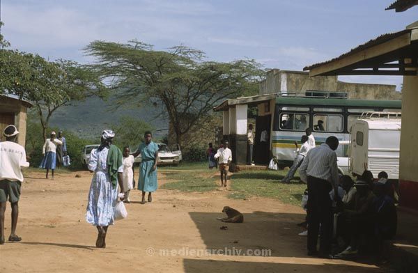 1991. Afrika, Ostafrika, Republik Kenia, Republic of Kenya, Jamhuri ya Kenya (Kisuaheli)
1991. Afrika Africa, Ostafrika, Republik Kenia, Republic of Kenya, Jamhuri ya Kenya
Schlüsselwörter: Afrika;Ostafrika;Kenia;Kenya;1991;Africa