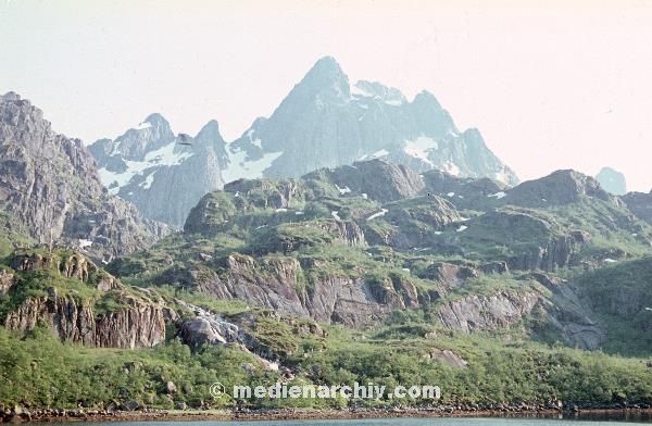 1967. Skandinavien. Norwegen
1967. Skandinavien. Norwegen
Schlüsselwörter: 1967;Norway;Norwegen;Skandinavien