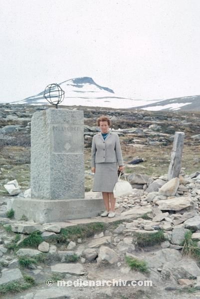 1967. Skandinavien. Norwegen. Polarkreis
1967. Skandinavien. Norwegen. Polarkreis
Schlüsselwörter: 1967;Norway;Norwegen;Polarkreis;Skandinavien