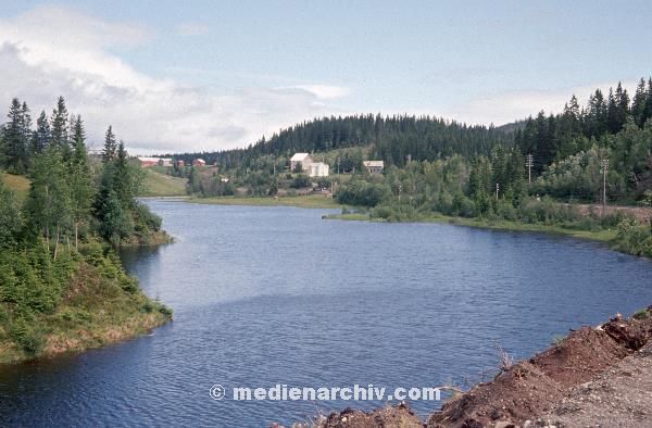 1967. Skandinavien. Norwegen. Fluss. Wasser
1967. Skandinavien. Norwegen. Fluss. Wasser. Norway. River
Schlüsselwörter: 1967;Fluss;Fluß;Norway;Norwegen;River;Skandinavien;Wasser