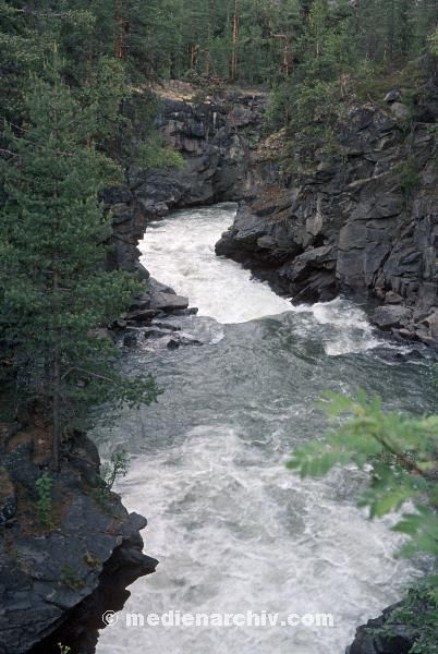 1967. Skandinavien. Norwegen. Fluss. Wasser
1967. Skandinavien. Norwegen. Fluss. Wasser. Norway. River
Schlüsselwörter: 1967;Fluss;Fluß;Norway;Norwegen;River;Skandinavien;Wasser