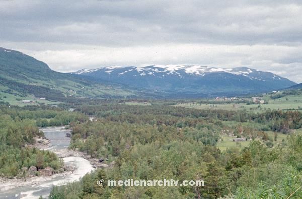 1967. Skandinavien. Norwegen. Fluss. Wasser
1967. Skandinavien. Norwegen. Fluss. Wasser. Norway. River
Schlüsselwörter: 1967;Fluss;Fluß;Norway;Norwegen;River;Skandinavien;Wasser