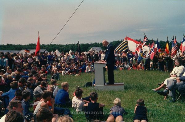 1962. Niederlande. Holland.
1962. Niederlande. Holland.
Schlüsselwörter: 1962;Holland;Jugendcamp;Niederlande