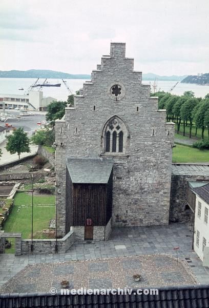 1967. Skandinavien. Norwegen. Bergen
1967. Skandinavien. Norwegen. Bergen.
Schlüsselwörter: 1967;Bergen;Norway;Norwegen;Skandinavien