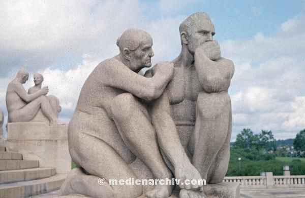 1967. Skandinavien. Norwegen. Oslo. Vigeland Park
1967. Skandinavien. Norwegen. Oslo. Vigeland Park. Skulpturen
Schlüsselwörter: 1967;Norway;Norwegen;Oslo;Skandinavien;Vigeland Park