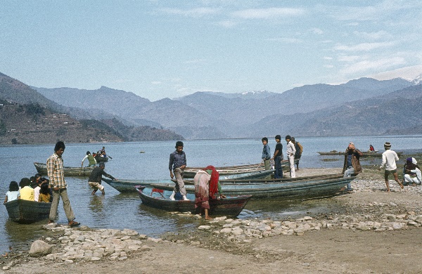 1982. Asien Nepal
1982. Asien. Königreich Nepal. Nepal Adhirajya.
 
Reise durch Indien und Nepal. Foto: Helga Müller
Schlüsselwörter: 1982;Asia;Asien;Nepal
