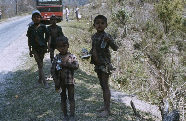 1982. Asien Nepal
1982. Asien. Königreich Nepal. Nepal Adhirajya.
 
Reise durch Indien und Nepal. Foto: Helga Müller
Schlüsselwörter: 1982;Asia;Asien;Nepal