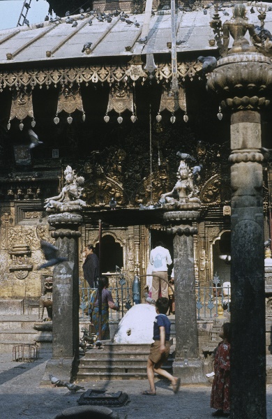 1982. Asien Nepal
1982. Asien. Königreich Nepal. Nepal Adhirajya.
 
Reise durch Indien und Nepal. Foto: Helga Müller
Schlüsselwörter: 1982;Asia;Asien;Nepal