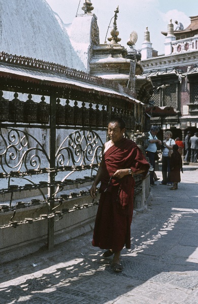 1982. Asien Nepal
1982. Asien. Königreich Nepal. Nepal Adhirajya.
 
Reise durch Indien und Nepal. Foto: Helga Müller
Schlüsselwörter: 1982;Asia;Asien;Nepal