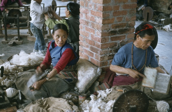 1982. Asien Nepal
1982. Asien. Königreich Nepal. Nepal Adhirajya.
 
Reise durch Indien und Nepal. Foto: Helga Müller
Schlüsselwörter: 1982;Asia;Asien;Nepal