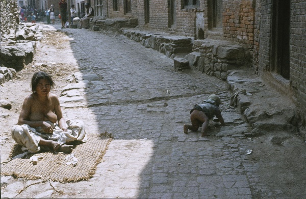 1982. Asien Nepal
1982. Asien. Königreich Nepal. Nepal Adhirajya.
 
Reise durch Indien und Nepal. Foto: Helga Müller
Schlüsselwörter: 1982;Asia;Asien;Nepal