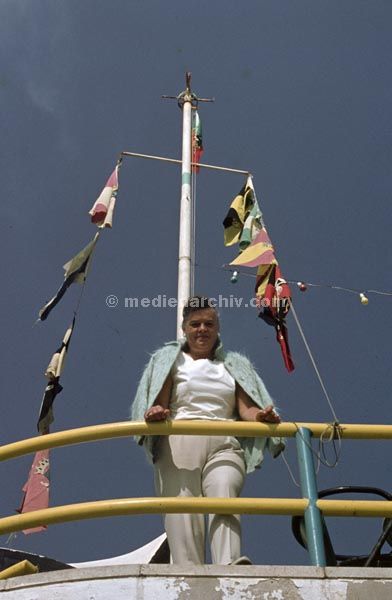 1963. Portugal.
1963. Portugal.
Schlüsselwörter: 1963;Fahnen;Flaggen;Portugal