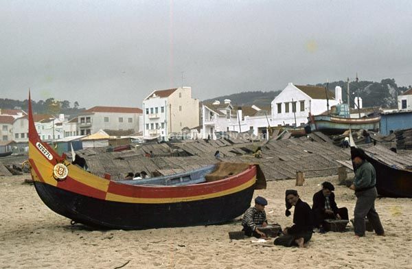 1963. Portugal.
1963. Portugal.
Schlüsselwörter: 1963;Boote;Portugal