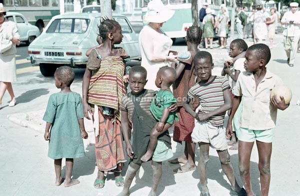 1969. Afrika. Senegal. Dakar.
1969. Afrika. Senegal. Dakar. Kinder.
Schlüsselwörter: Afrika;Dakar;Senegal