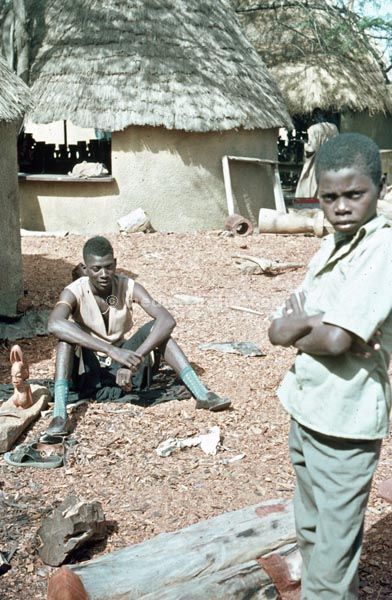 1969. Afrika. Senegal. Dakar.
1969. Afrika. Senegal. Dakar. Schnitzer.
Schlüsselwörter: Afrika;Dakar;Senegal