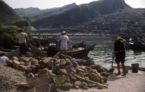 1974. Asien. Taiwan
1974. Asien. Taiwan.
Schlüsselwörter: 1974;Asien;Taiwan
