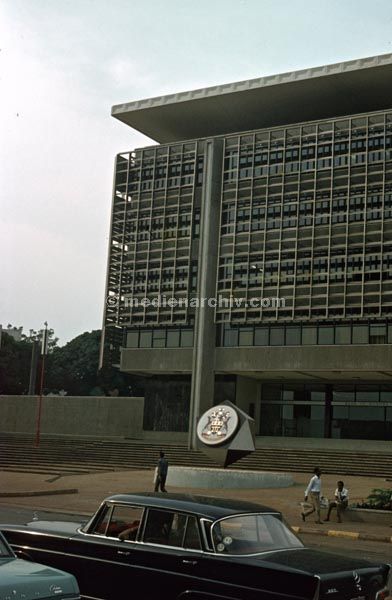 1971. Afrika. Uganda. Safari.
1971. Afrika. Uganda. Safari.
Schlüsselwörter: Afrika;Safari;Uganda
