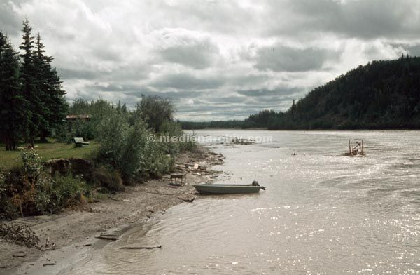 1978. USA. Alaska.
1978. USA. Alaska. Fluss  Flu
Schlüsselwörter: 1978;Alaska;Fluss;Flu;USA