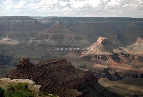 1978. USA. Canyon.
1978. USA. Canyon.
Schlüsselwörter: Canyon;USA