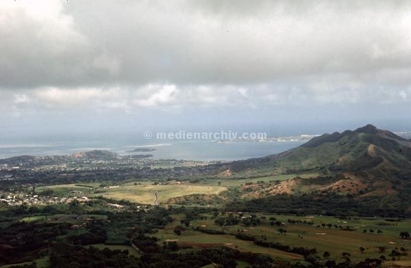 1966. USA. Hawaii.
1966. USA. Hawaii. Blick auf Oahu.
Schlüsselwörter: Hawaii.;USA