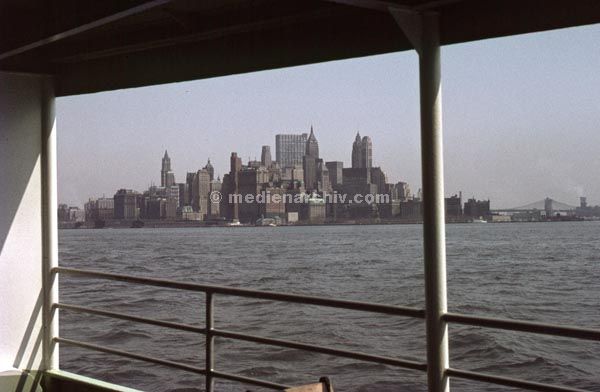 1966. USA. New York.
1966. USA. New York. Rundfahrt Sky Line.
Schlüsselwörter: New York;USA