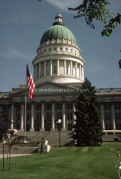 1978. USA. Salt Lake  City.
1978. USA. Salt Lake  City. Regierungsgebäude.
Schlüsselwörter: Salt Lake  City;USA