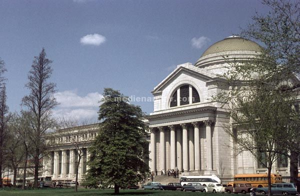 1966. USA. Washington.
1966. USA. Washington. Gebäude.
Schlüsselwörter: USA;Washington