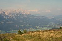 Dateiname=AutTrSoe1979-13.jpg
Dateigröße=136KB
Abmessungen: 600x395
hinzugefügt am: 27. Januar 2011 AutTrSoe1979-13.jpg