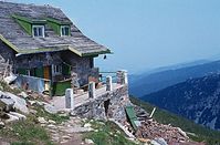Bgr-198106-190.jpg