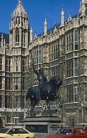 GbrLon198104-11.jpg