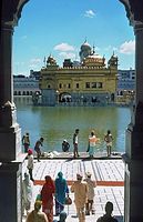 IND-Amritsar-1974-120~0.jpg