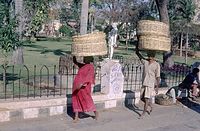 IND-Hyderabad-1974-138.jpg