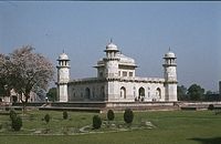 Ind1982-271.jpg