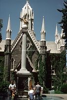 USA-SaltLakeCity-1978-Ha-02.jpg