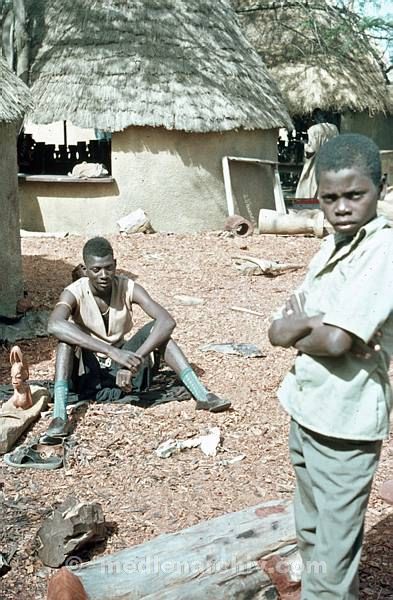 1969. Afrika. Senegal. Dakar. Schnitzer.