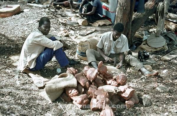 1969. Afrika. Senegal. Dakar. Schnitzer.