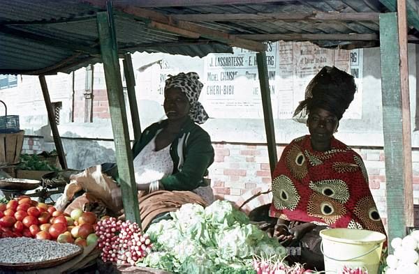 1969. Afrika. Senegal. Dakar. Marktfrauen.