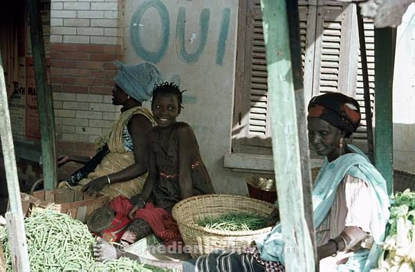 1969. Afrika. Senegal. Dakar. Marktfrauen.