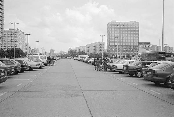 September 1988. DDR. Berlin / Ostberlin. Berlin-Mitte.  Karl-Marx-Allee