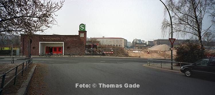 April 2003. Berlin. Berlin-Mitte. Nordbahnhof