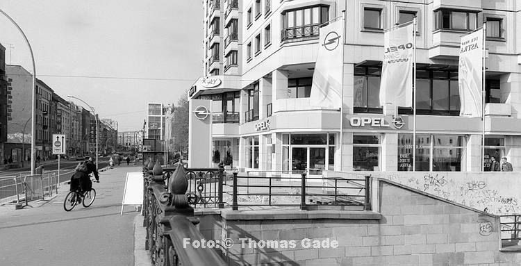 5. 6. 1998. Berlin. Berlin-Mitte. Friedrichstra?e.  (Panorama aus mehreren Einzelbildern)