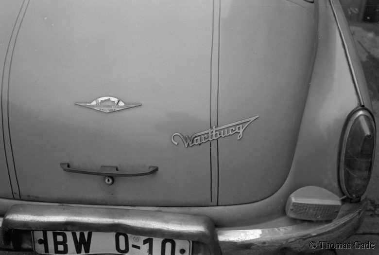 1990. Berlin. Mitte. Auto. Wartburg- Heckklappe