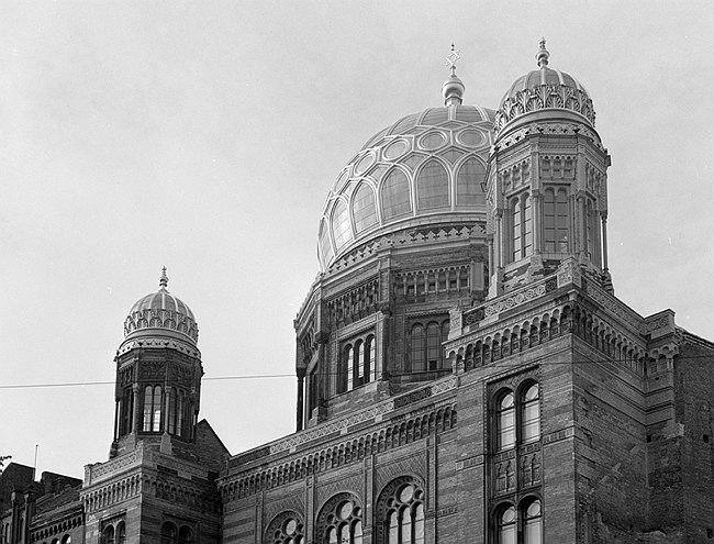 1. 6. 1991. Berlin. Berlin-Mitte. Oranienburger Straße. Synagoge. / Scheunenviertel / Spandauer Vorstadt