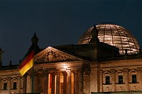 3. Juli 1999. Berlin. Tiergarten. Reichstagsgebäude.